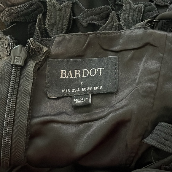 Bardot Liana Leaf Lace Overlay Lined Sleeveless Midi Black Dress Size S - 4 - Picture 12 of 16